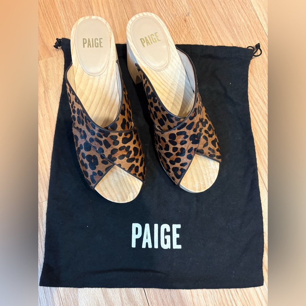 Paige clogs 39.5